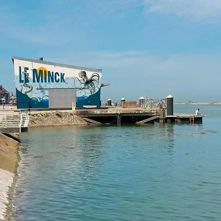 Apartment & Aa-terrasse-jardin-wifi-parking-classe 3 Etoiles