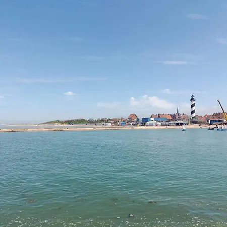 Apartment & Aa-terrasse-jardin-wifi-parking-classe 3 Etoiles *